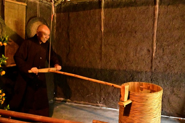 Preaching dharma at Bich Thuong pagoda and TayKhanh pagoda in the eighth day of propagation trip in the Northern
