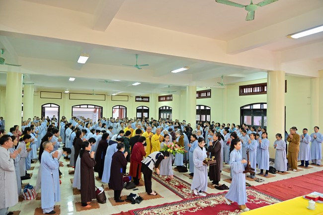 Preaching dharma at Bich Thuong pagoda and TayKhanh pagoda in the eighth day of propagation trip in the Northern