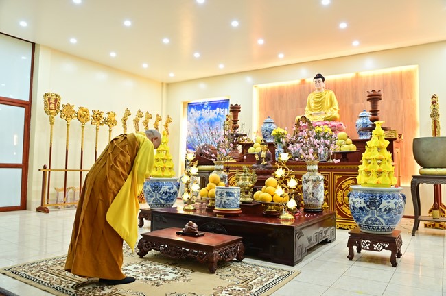 Preaching dharma at Bich Thuong pagoda and TayKhanh pagoda in the eighth day of propagation trip in the Northern