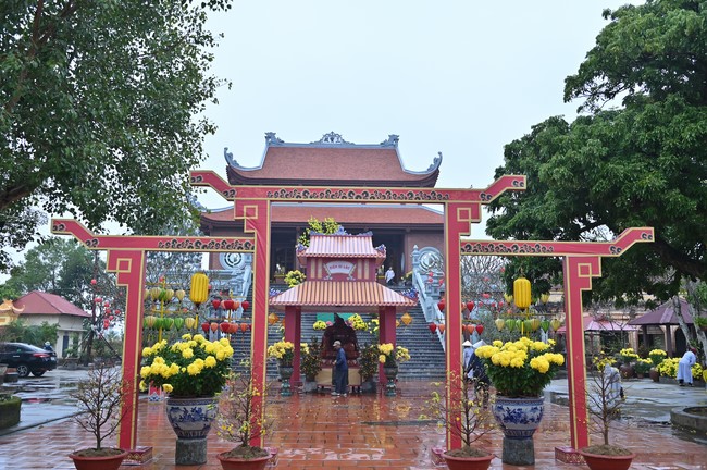 Preaching dharma at Bich Thuong pagoda and TayKhanh pagoda in the eighth day of propagation trip in the Northern