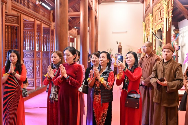 Preaching dharma at Bich Thuong pagoda and TayKhanh pagoda in the eighth day of propagation trip in the Northern