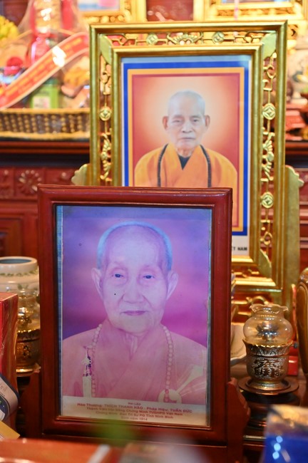 Preaching dharma at Bich Thuong pagoda and TayKhanh pagoda in the eighth day of propagation trip in the Northern