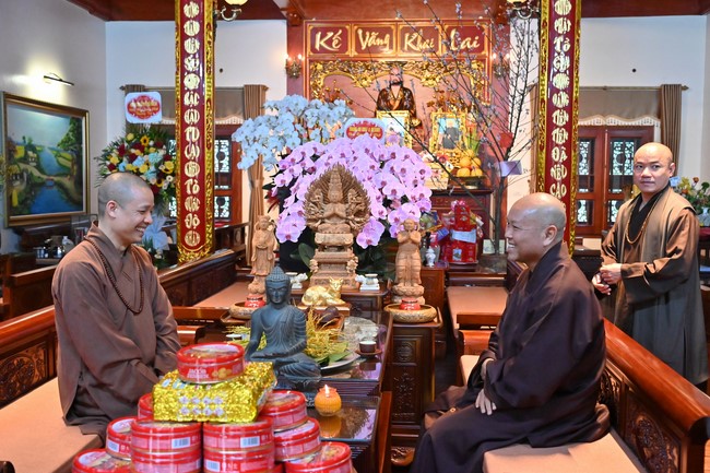Preaching dharma at Bich Thuong pagoda and TayKhanh pagoda in the eighth day of propagation trip in the Northern