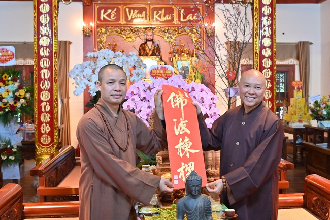 Preaching dharma at Bich Thuong pagoda and TayKhanh pagoda in the eighth day of propagation trip in the Northern