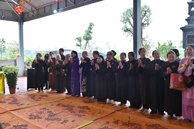 Preaching dharma at Bich Thuong pagoda and TayKhanh pagoda in the eighth day of propagation trip in the Northern