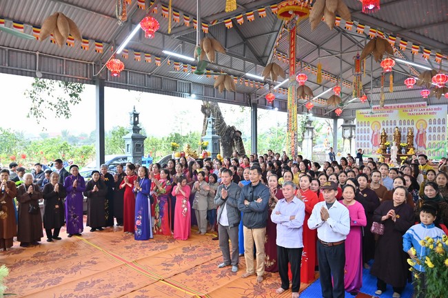 Preaching dharma at Bich Thuong pagoda and TayKhanh pagoda in the eighth day of propagation trip in the Northern