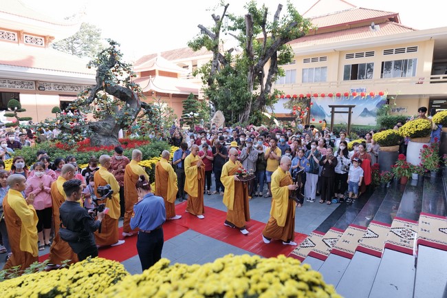 Lễ Cầu an đầu năm