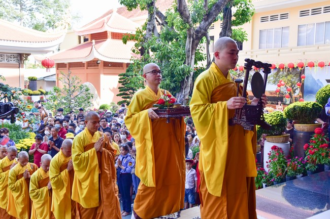 Lễ Cầu an đầu năm
