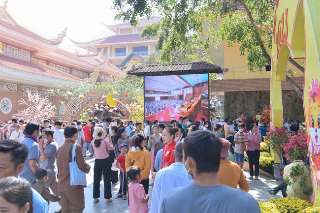 Lễ Cầu an đầu năm