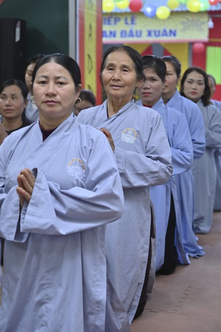 Ngày thứ chín, chuyến Phật sự miền Bắc, giảng pháp tại chùa Đống Cao – chùa Càn Môn