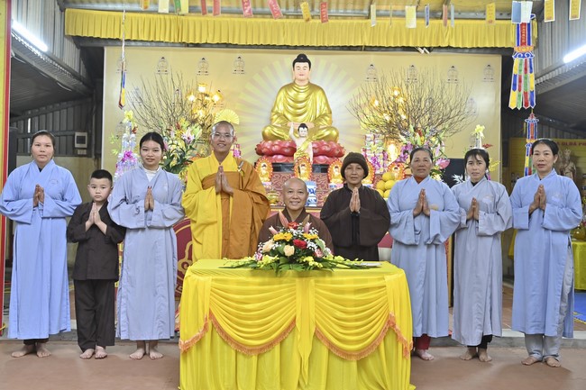 Ngày thứ chín, chuyến Phật sự miền Bắc, giảng pháp tại chùa Đống Cao – chùa Càn Môn