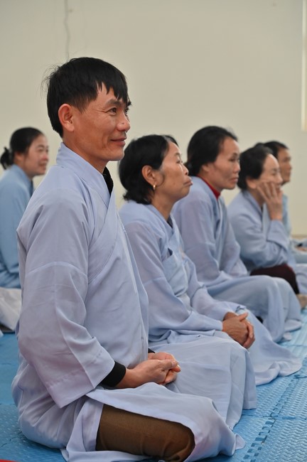 Ngày thứ chín, chuyến Phật sự miền Bắc, giảng pháp tại chùa Đống Cao – chùa Càn Môn