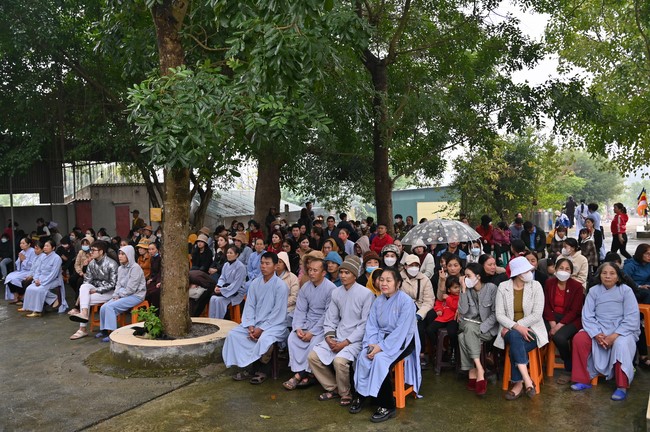 Ngày thứ chín, chuyến Phật sự miền Bắc, giảng pháp tại chùa Đống Cao – chùa Càn Môn