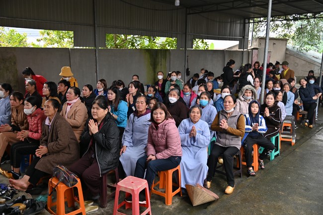 Ngày thứ chín, chuyến Phật sự miền Bắc, giảng pháp tại chùa Đống Cao – chùa Càn Môn