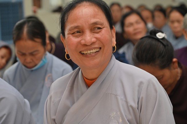 Ngày thứ chín, chuyến Phật sự miền Bắc, giảng pháp tại chùa Đống Cao – chùa Càn Môn