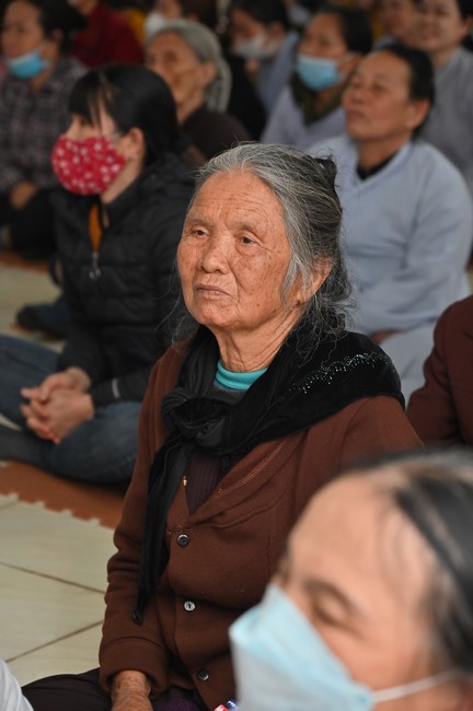 Ngày thứ chín, chuyến Phật sự miền Bắc, giảng pháp tại chùa Đống Cao – chùa Càn Môn