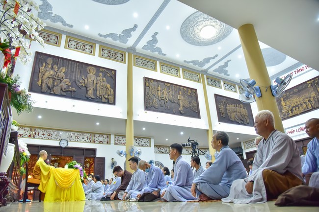 Dharma talk at the New-year beginning Five dharma being hard to achieve in life