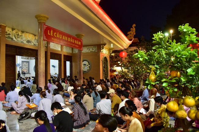 Dharma talk at the New-year beginning Five dharma being hard to achieve in life