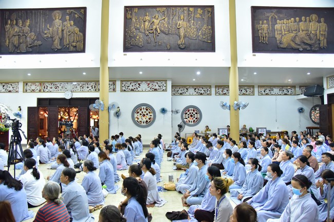 Dharma talk at the New-year beginning Five dharma being hard to achieve in life