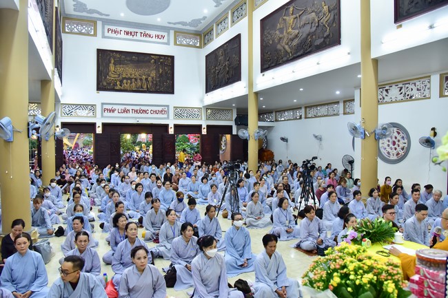 Dharma talk at the New-year beginning Five dharma being hard to achieve in life