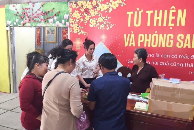 Peace praying ceremony at Hoang Phap Cambodia Temple  in the new year