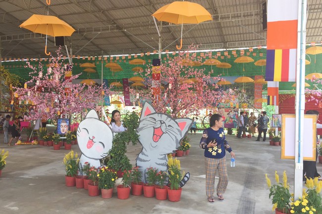 Peace praying ceremony at Hoang Phap Cambodia Temple  in the new year