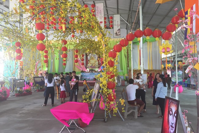 Peace praying ceremony at Hoang Phap Cambodia Temple  in the new year