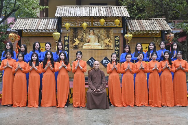 Preaching dharma at Co Am pagoda, Tu Phap pagoda, and Phuc Hai   pagoda in the tenth day of propagation trip in the Northern