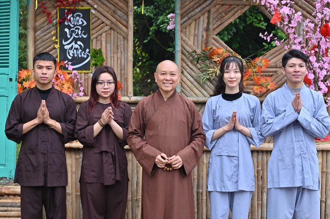 Preaching dharma at Co Am pagoda, Tu Phap pagoda, and Phuc Hai   pagoda in the tenth day of propagation trip in the Northern