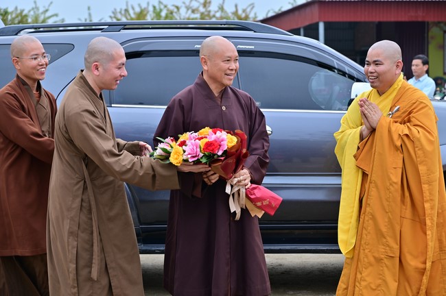 Preaching dharma at Co Am pagoda, Tu Phap pagoda, and Phuc Hai   pagoda in the tenth day of propagation trip in the Northern