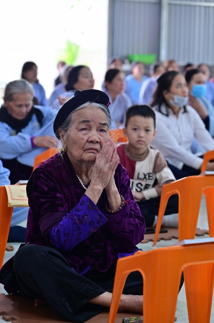Preaching dharma at Co Am pagoda, Tu Phap pagoda, and Phuc Hai   pagoda in the tenth day of propagation trip in the Northern