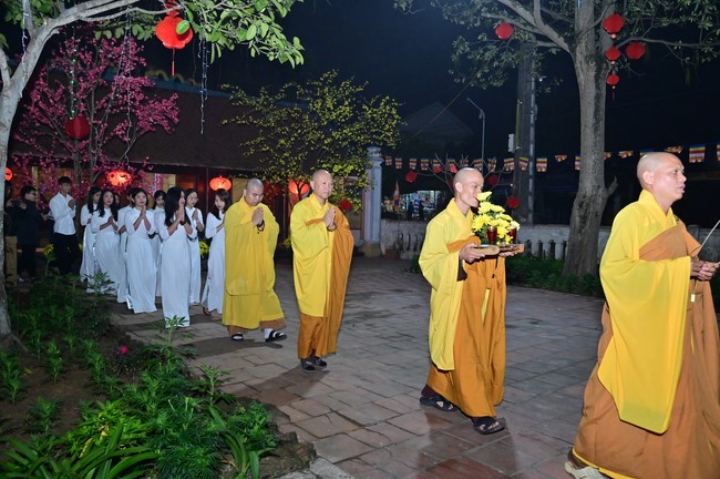Preaching dharma at Co Am pagoda, Tu Phap pagoda, and Phuc Hai   pagoda in the tenth day of propagation trip in the Northern