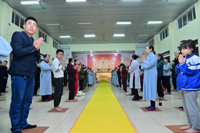 Preaching dharma at Co Am pagoda, Tu Phap pagoda, and Phuc Hai   pagoda in the tenth day of propagation trip in the Northern
