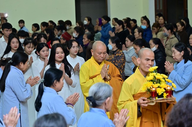 Preaching dharma at Co Am pagoda, Tu Phap pagoda, and Phuc Hai   pagoda in the tenth day of propagation trip in the Northern