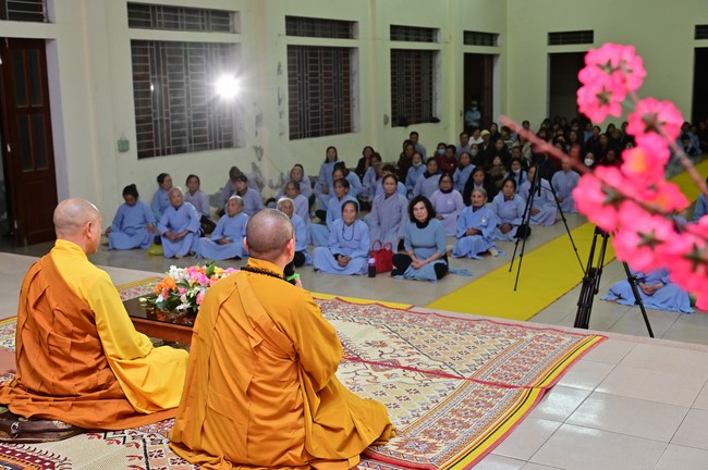 Preaching dharma at Co Am pagoda, Tu Phap pagoda, and Phuc Hai   pagoda in the tenth day of propagation trip in the Northern