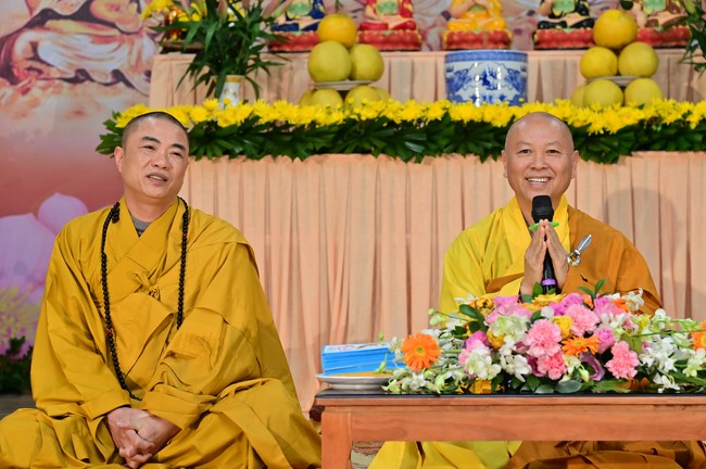 Preaching dharma at Co Am pagoda, Tu Phap pagoda, and Phuc Hai   pagoda in the tenth day of propagation trip in the Northern