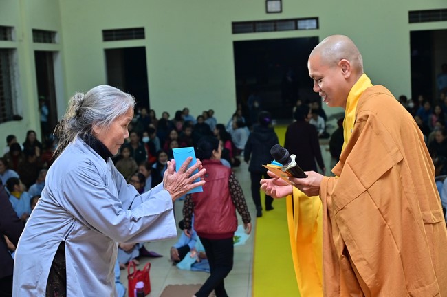 Preaching dharma at Co Am pagoda, Tu Phap pagoda, and Phuc Hai   pagoda in the tenth day of propagation trip in the Northern