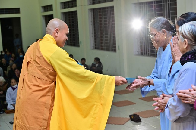 Preaching dharma at Co Am pagoda, Tu Phap pagoda, and Phuc Hai   pagoda in the tenth day of propagation trip in the Northern