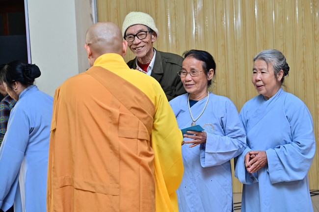 Preaching dharma at Co Am pagoda, Tu Phap pagoda, and Phuc Hai   pagoda in the tenth day of propagation trip in the Northern
