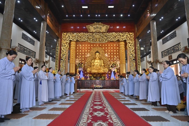 Preaching dharma at Co Am pagoda, Tu Phap pagoda, and Phuc Hai   pagoda in the tenth day of propagation trip in the Northern