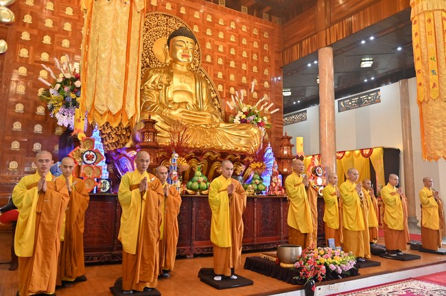 Preaching dharma at Co Am pagoda, Tu Phap pagoda, and Phuc Hai   pagoda in the tenth day of propagation trip in the Northern