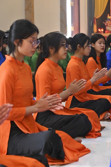 Preaching dharma at Co Am pagoda, Tu Phap pagoda, and Phuc Hai   pagoda in the tenth day of propagation trip in the Northern