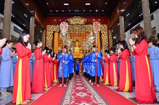 Preaching dharma at Co Am pagoda, Tu Phap pagoda, and Phuc Hai   pagoda in the tenth day of propagation trip in the Northern