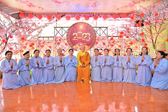 Ngày thứ mười hai, chuyến Phật sự miền Bắc, giảng pháp tại chùa Vạn Đại Phước – chùa Phúc Lạc