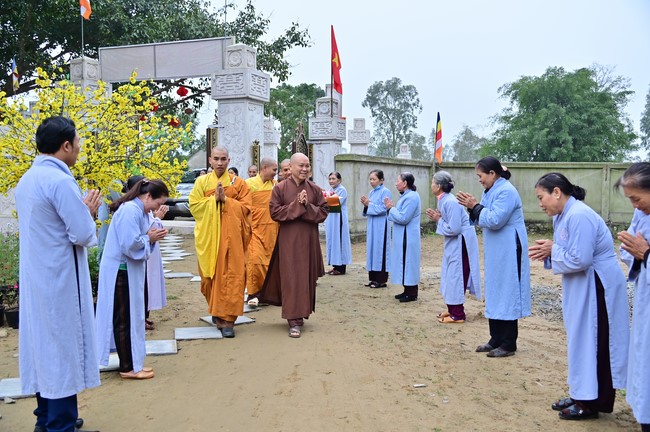Ngày thứ mười hai, chuyến Phật sự miền Bắc, giảng pháp tại chùa Vạn Đại Phước – chùa Phúc Lạc