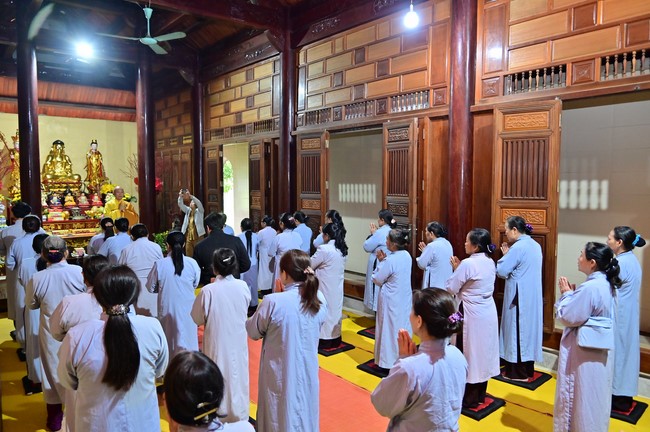 Ngày thứ mười hai, chuyến Phật sự miền Bắc, giảng pháp tại chùa Vạn Đại Phước – chùa Phúc Lạc