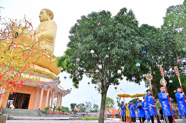 Ngày thứ mười hai, chuyến Phật sự miền Bắc, giảng pháp tại chùa Vạn Đại Phước – chùa Phúc Lạc