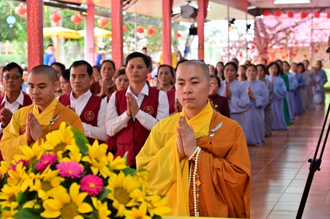 Ngày thứ mười hai, chuyến Phật sự miền Bắc, giảng pháp tại chùa Vạn Đại Phước – chùa Phúc Lạc
