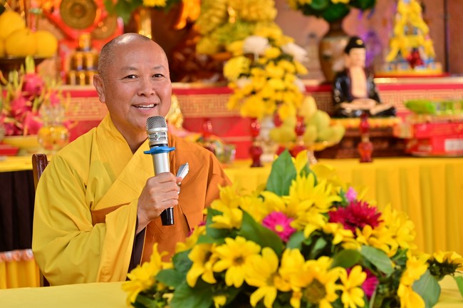 Ngày thứ mười hai, chuyến Phật sự miền Bắc, giảng pháp tại chùa Vạn Đại Phước – chùa Phúc Lạc