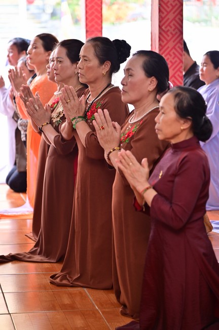 Ngày thứ mười hai, chuyến Phật sự miền Bắc, giảng pháp tại chùa Vạn Đại Phước – chùa Phúc Lạc